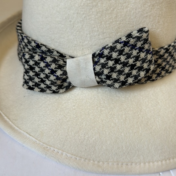 Anna Rizzo hat - Picture 2 of 6